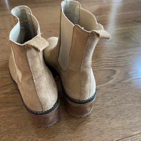 Botte courte (ankle boots) en cuir fini suède avec semelle antidérapante - Picture 3 of 5